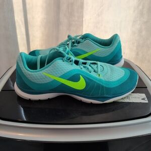 Nike Women's Aqua and Neon Yellow Athletic Shoes